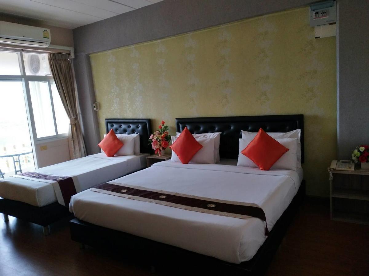 The Sun Resort & Spa Pattaya Exterior photo